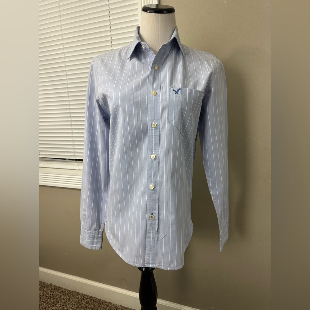 American Eagle men’s XS‎ vintage fit button-down shirt, one chest pocket (new)